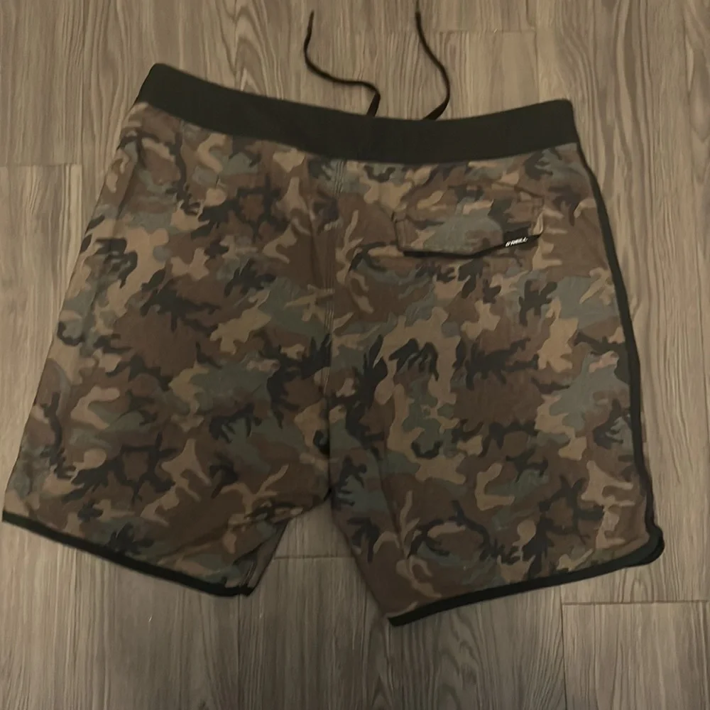 O’Neill 4 way stretch board shorts size 34 - Picture 2 of 2